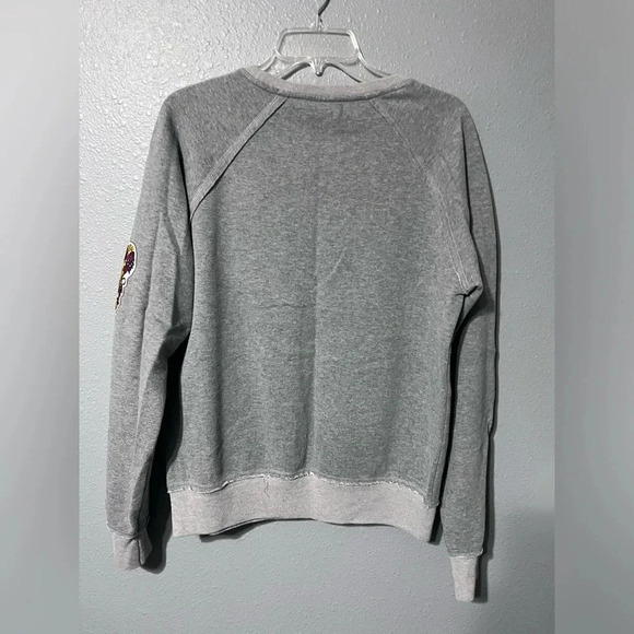 NWOT Universal Studios Harry Potter GRYFFINDOR Stitched Letter Sweatshirt Sz MED - Picture 2 of 8